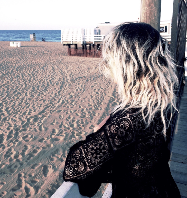 Bella in Virginia Beach pier