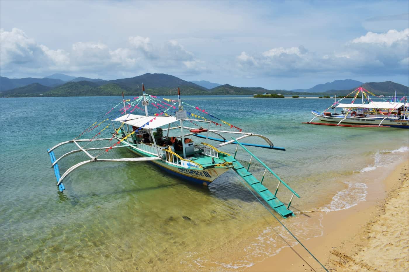 Island hopping in Honda Bay Palawan Philippines