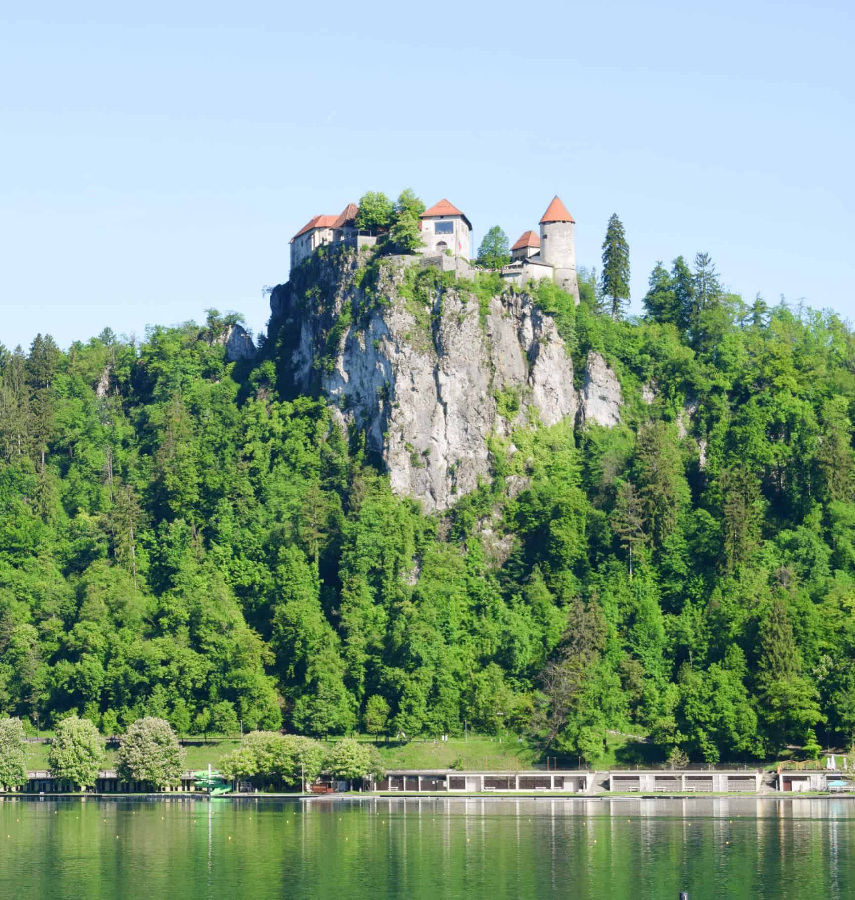 visiting lake bled in slovenia | lake bled best view | hiking lake bled slovenia | lake bled summer