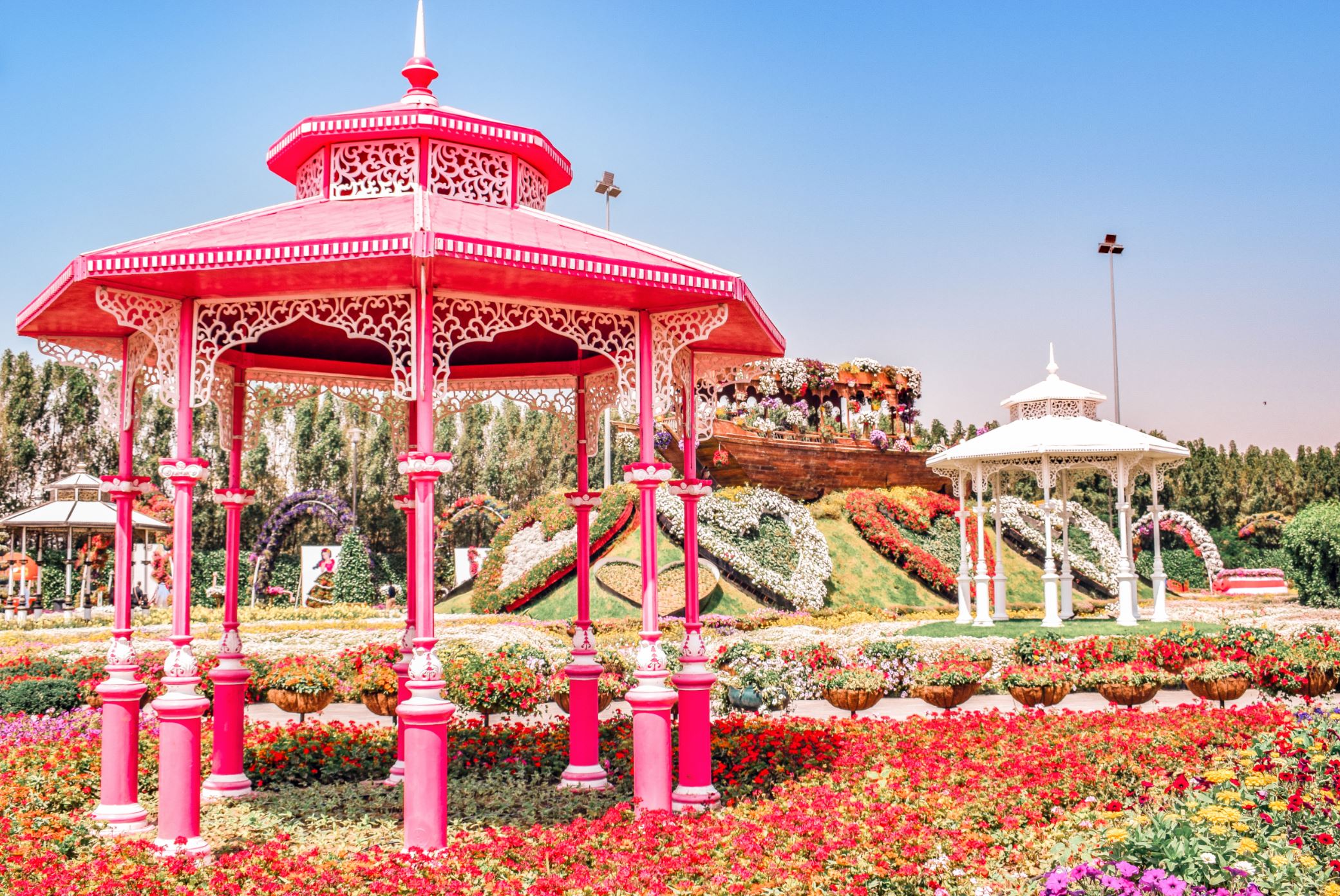 dubai miracle garden
