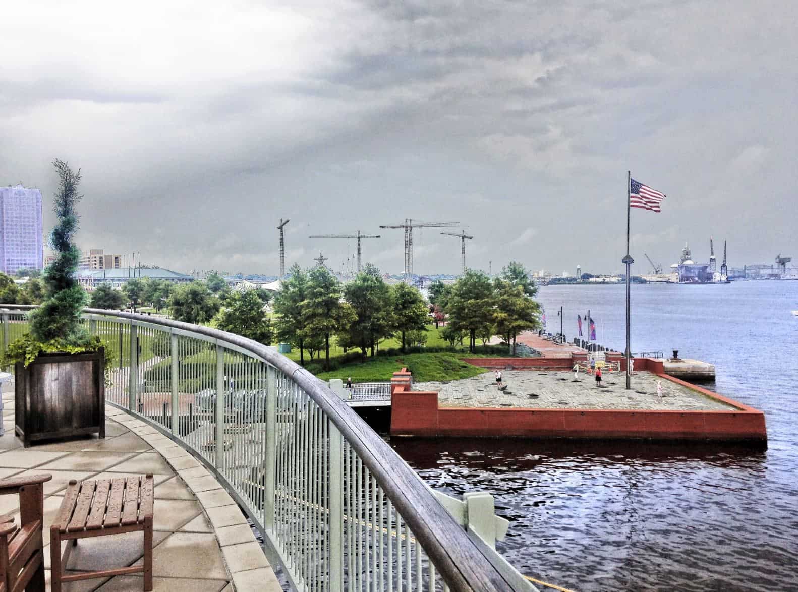 20 things to do in Norfolk Va - Town Point Park