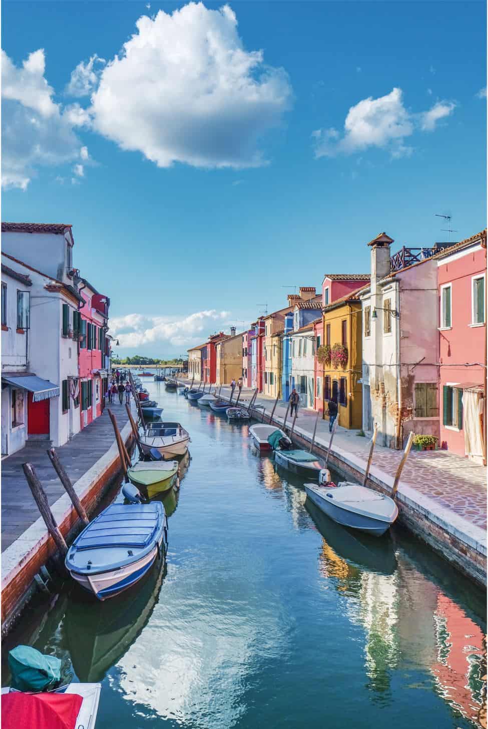 Burano Italy - 20 beautiful islands to visit in Europe