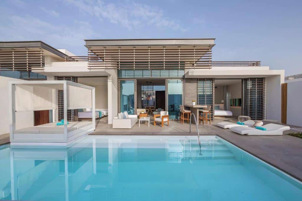 dubai hotel with private pool in room