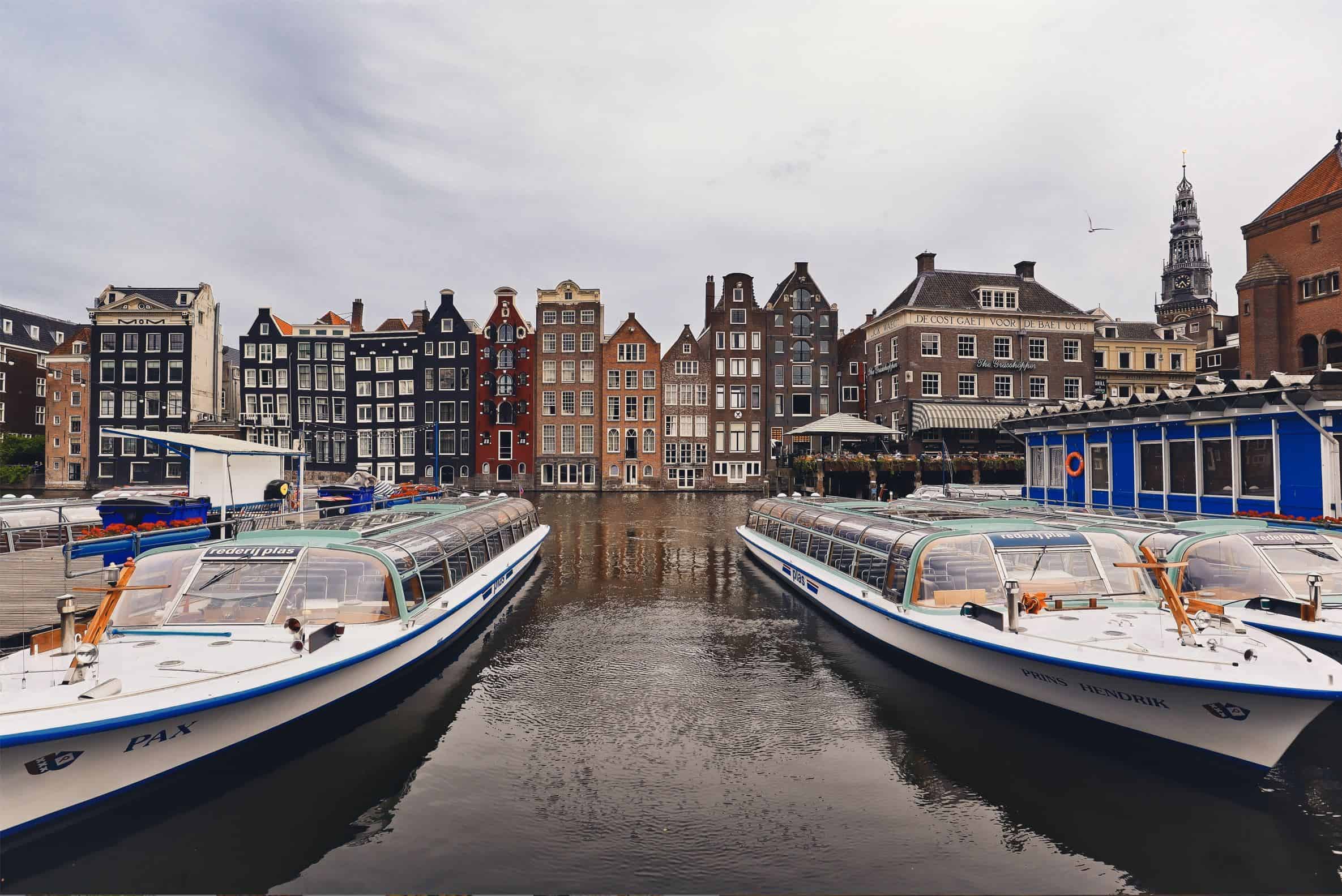 Damrak port | Que hacer en Amsterdam Damrak port | Que hacer en Amsterdam
