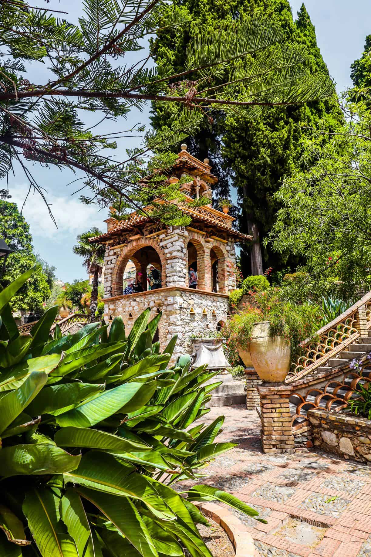 catania to taormina by train | day trip from catania to taormina | catania to taormina by bus | distance from catania to taormina