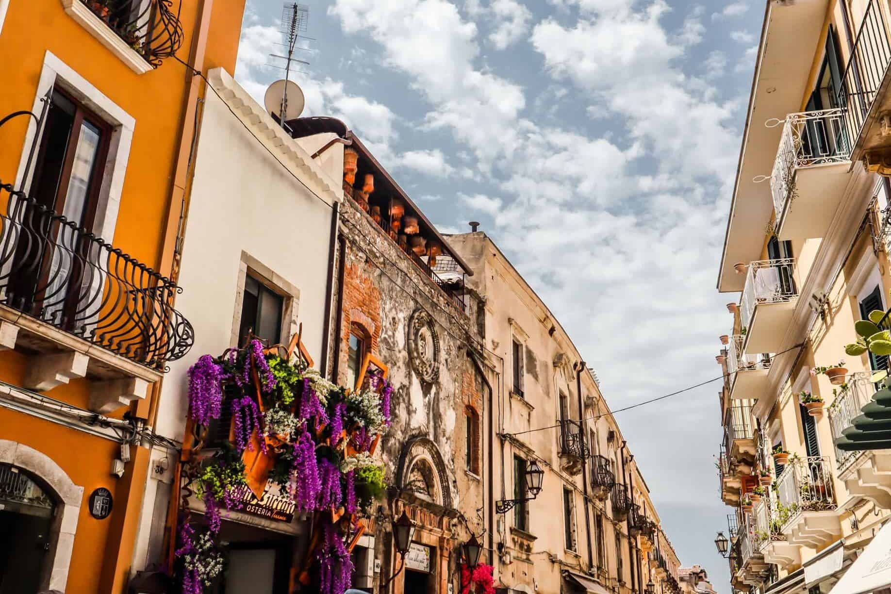 catania to taormina by train | day trip from catania to taormina | catania to taormina by bus | distance from catania to taormina
