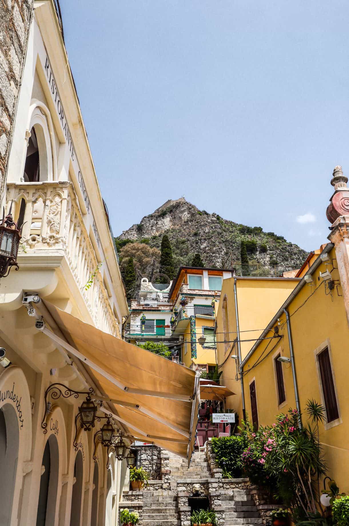 catania to taormina | one day trip to taormina | catania to taormina by train | things to do in taormina